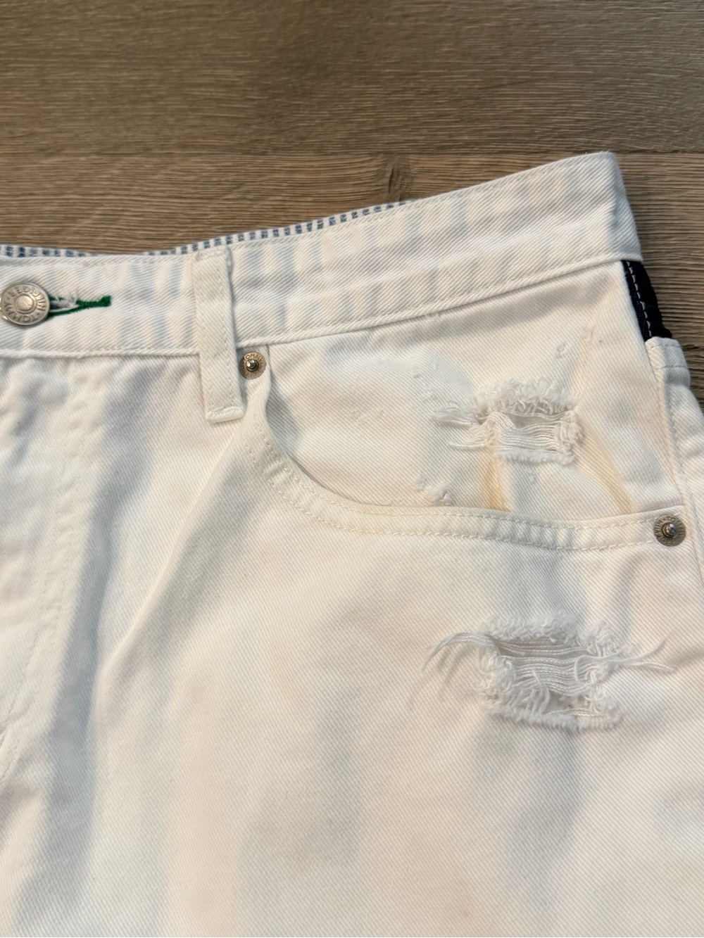 Tommy Hilfiger Vintage 90s Flag Patch White Distressed Shorts Red White Blue - Picture 9 of 13